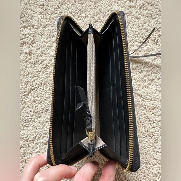 Stella & Dot leather wallet - Picture 4 of 4